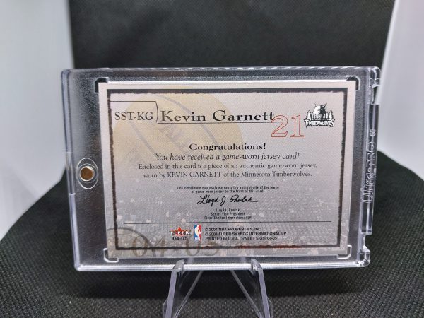 2004-2005 Fleer Sweet Sigs Stitches Kevin Garnett #SST-KG - Image 17