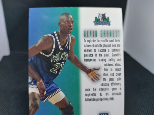 1996-1997 Fleer Ultra On The Bloch Kevin Garnett #126 - Image 9