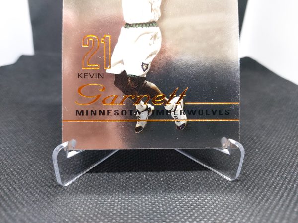 2003-2004 Fleer Mystique Kevin Garnett #10 - Image 4