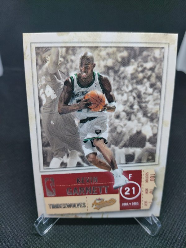 2004-2005 Fleer Authentix Kevin Garnett #34