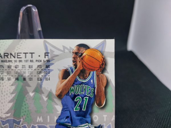 1996-1997 Fleer Kevin Garnett #64 - Image 8