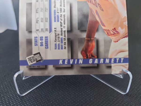 1995-1996 Press Pass Draft Pick Die Cut Kevin Garnett #5 - Image 8
